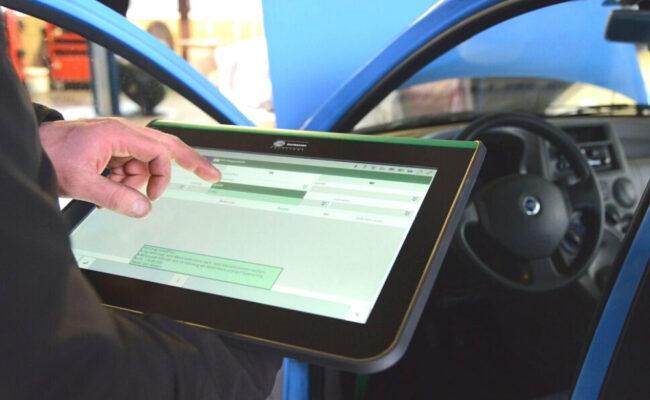 strumento di diagnosi auto hella gutmann